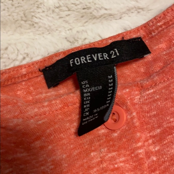 Forever 21 Red Cropped Tee - Picture 4 of 5